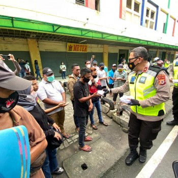 Patroli Pembagian Masker Gratis