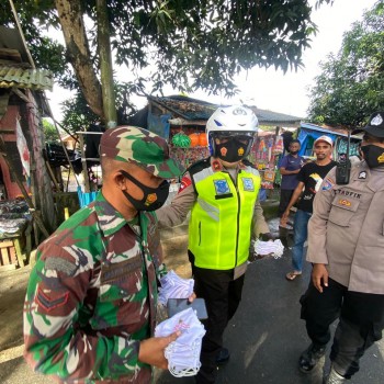 Patroli Pembagian Masker Gratis