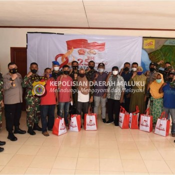 Alumni Akabri 96 Bharatasena Gelar Vaksinasi Massal di Wakasihu