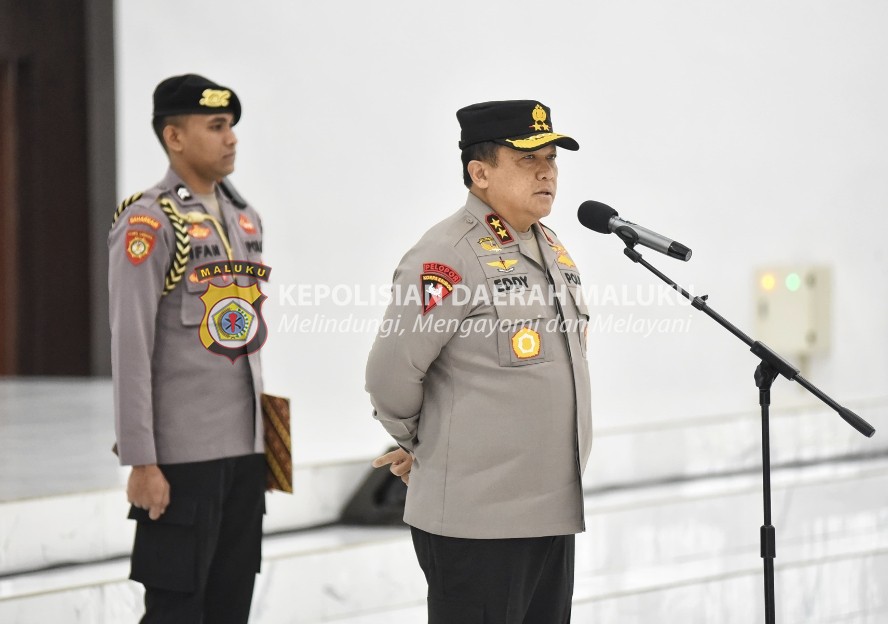 Perdana, Kapolda Maluku Pimpinan Apel Gabungan: Mari Kita Berbuat Baik Melayani Masyarakat