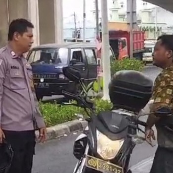 Kapolri Beri Tiket Sekolah Bhabinkamtibmas Aiptu Agus yang Amankan Pria Bersajam di Jaktim