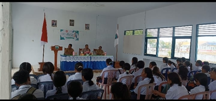 Polsek Babar Timur Sosialisasikan Salah Gunakan Narkoba dan Miras Kepada Warga Sekolah