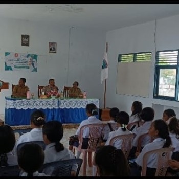 Polsek Babar Timur Sosialisasikan Salah Gunakan Narkoba dan Miras Kepada Warga Sekolah