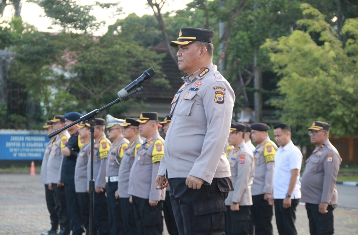 Pimpin Apel Gabungan Personel Polda Maluku, Karo Ops: Mari Kita Kerjasama dan Hindari Pelanggaran