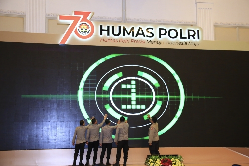 Irjen Sandi Resmikan Dua Perkadiv di Sarasehan HUT ke-73 Humas Polri