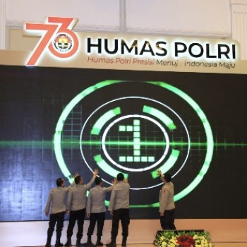 Irjen Sandi Resmikan Dua Perkadiv di Sarasehan HUT ke-73 Humas Polri