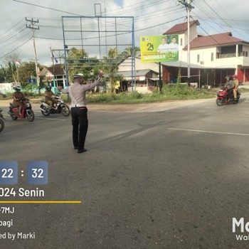 Berikan pelayanan prima, Sat Lantas Polres Kepulauan Tanimbar lakukan gatur lalin di pagi Hari