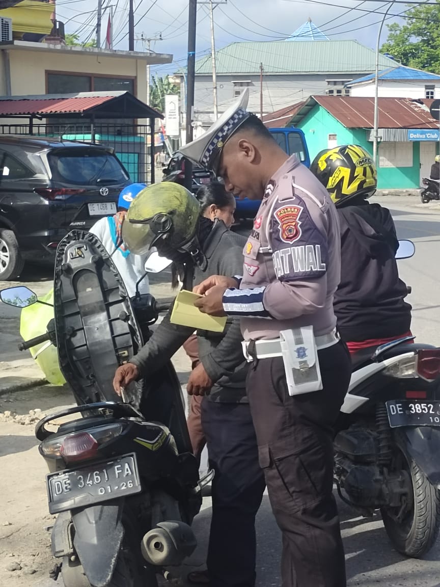 Satlantas Polres Kepulauan Aru Melakukan Sweeping Kendaraan