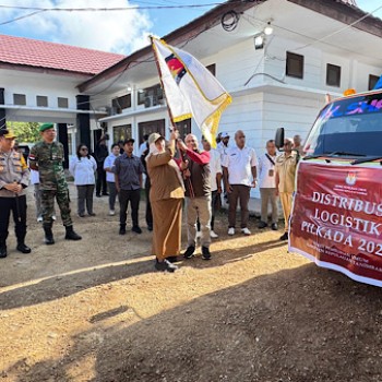 Kapolres Kepulauan Tanimbar hadiri acara pelepasan pendistribusian Logistik Pilkada